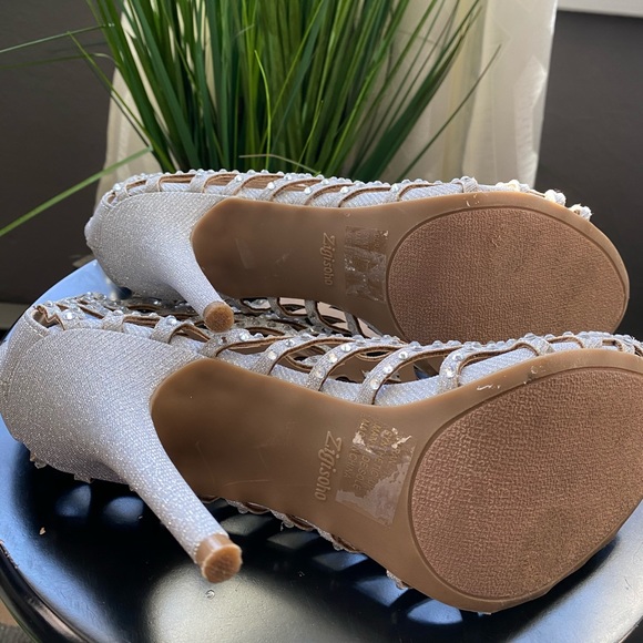 Caged Heels - Picture 5 of 5